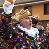 Erst ein Spruch, dann die Orangen: So war es auch beim Narrolaufen 2007. Bild: SK-Archiv