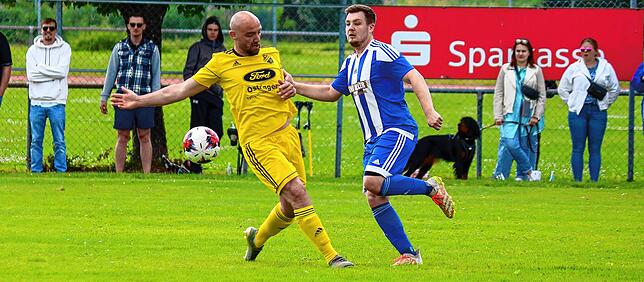 Bild 7: SV Karsau verteidigt die Tabellenspitze durch ein 2:0 beim SV Schwörstadt &ndash; und wir haben Bilder!