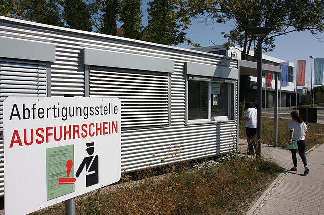 Bild 3: Bagatellgrenze für den Ausfuhrschein? Die Idee gibt es schon seit Anfang der 80er-Jahre... Die Chronologie eines unendlichen Themas