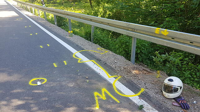 Ein tödlicher Motorradunfall ereignete sich am Samstagnachmittag zwischen Hochsal und Laufenburg auf der Landstraße 151 a.