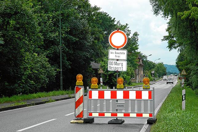 Die Sperrbaken wie hier in Rhina sind in der Kritik der Murger Geschäftswelt.