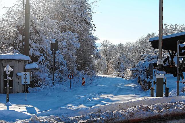 Bild 20: So viel Schnee gab es schon lange nicht mehr: Der Raum Stockach versinkt im weißen Pulver