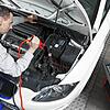 Autowerkstätten haben auch während des Lockdowns geöffnet &ndash; allerdings bleiben die Kunden aus.