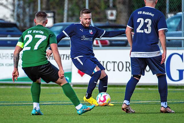 Bild 2: VfB Waldshut besiegt den SV Herten mit 5:1 &ndash; und wir haben Bilder!