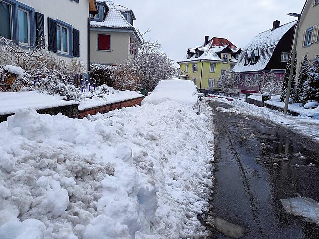 Gut geräumt sind auch die Durchgangsstraßen im Wohngebiet „Westbahnhof“ zwischen Kirnacher- und Vöhrenbacher Straße. In den ...