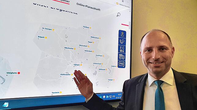 Stadtwerke-Chef Gregor Gülpen und seine Mitarbeiter haben derzeit einen herausfordernden Job: Sie müssen an der Kundenfront das Hin und ...