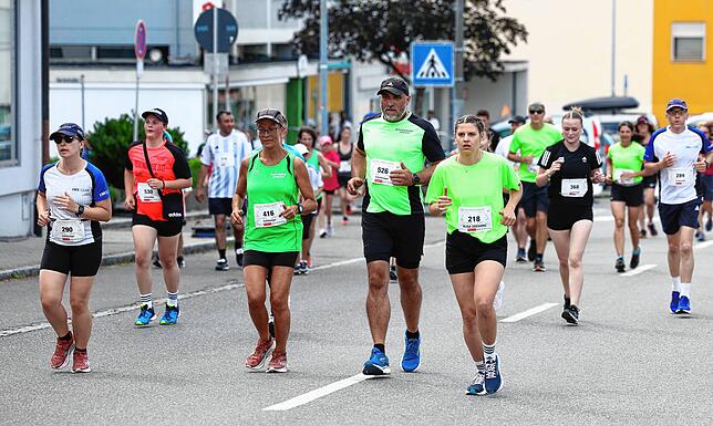 Bild 15: Stadtlauf durch die Donaueschinger Innenstadt kommt gut an