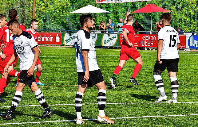 Bild 4: FC RW Weilheim setzt sich im Derby mit 5:3 gegen den FC Tiengen 08 durch &ndash; und wir haben Bilder!