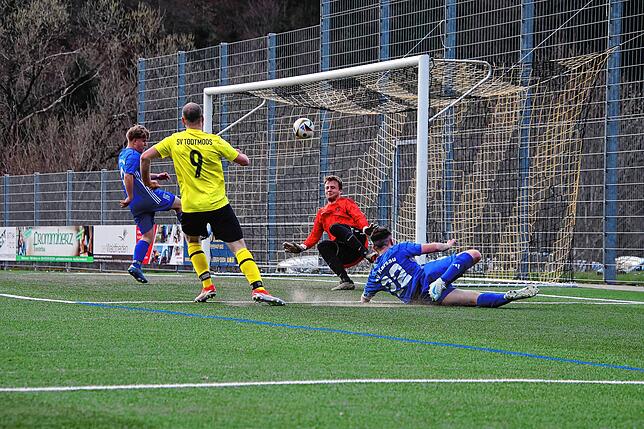 Bild 20: SV Todtmoos spielt 1:1 gegen den SV Karsau – und wir haben Fotos!