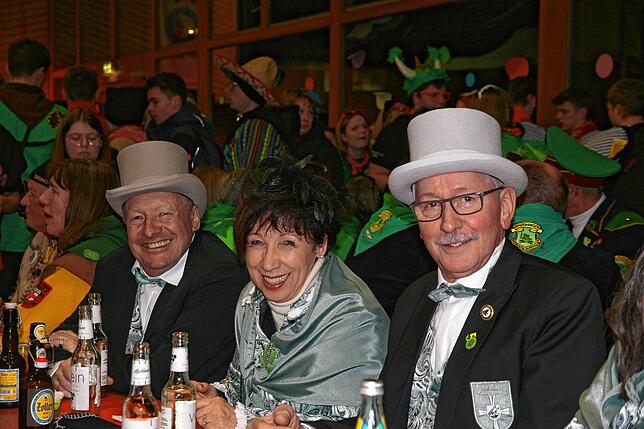 Bild 28: Sunnelöscherzunft feiert ihren 60. Geburtstag: Bilder vom großen Nachtumzug und der Geburtstagsparty
