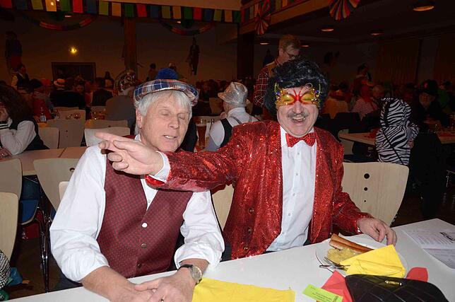 Bild 7: „Firlefanz-und- Narrentanz“ in Markdorf