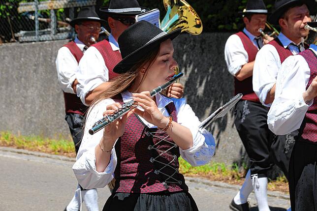 Bild 29: Dorf-Musik-Fest und Bezirksmusikfest in Menningen