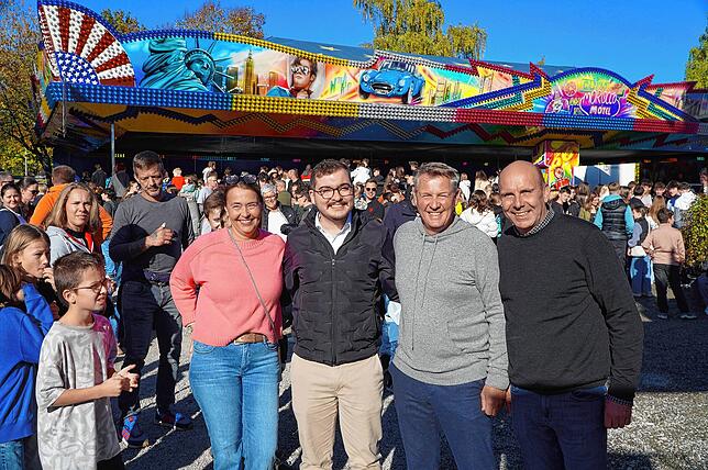 Bild 1: Der Schätzele-Markt in Tengen ist eröffnet! Wir haben die besten Bilder