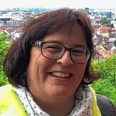 Raphaela Gunkel vom Dorfhelferinnenwerk Sölden koordiniert die Einsätze der Dorfhelferinnen am Hochrhein und ist zusätzlich ...