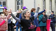 Katja Eberle hat die Aktion &bdquo;One Billion Rising&ldquo; in Markdorf initiiert und organisiert.