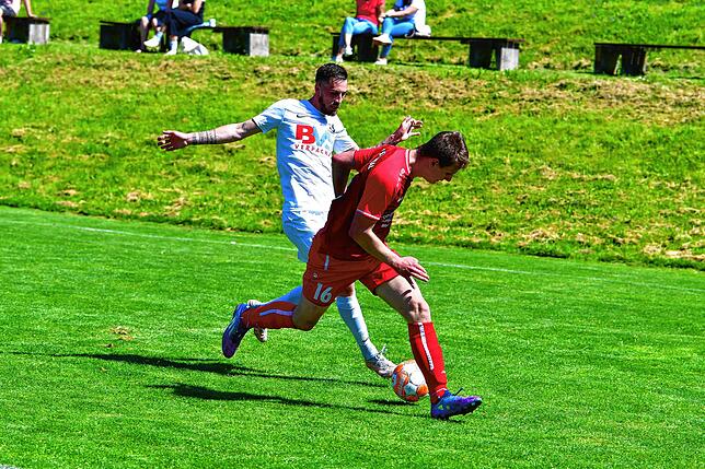 Bild 12: FC Erzingen besiegt den FC Schlüchttal mit 4:0 &ndash; und wir haben Bilder!