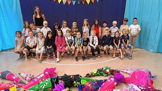 24 Kinder sind in die Grundschule in Obersäckingen eingeschult worden. Klassenlehrerin ist Jasna Wendt.