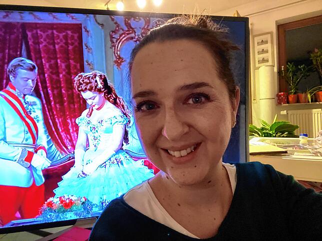 Anna-Maria Schneider und ihre Lieblingsmonarchin.
