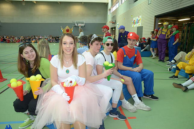 Bild 20: Bilder zur Schülerbefreiung und zum Kinderball in Markdorf