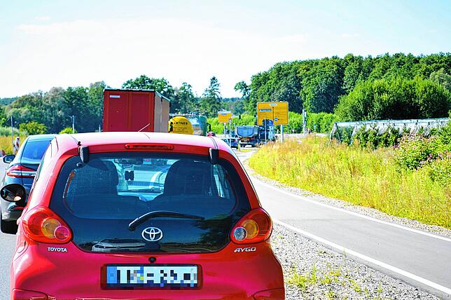 Bild 8: Wer ist schneller am Ziel? Wir haben die neue und alte Strecke der B 31 getestet