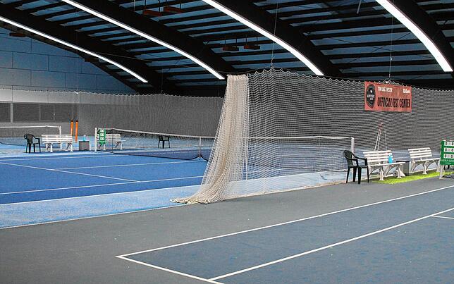 Tristesse pur: Die meisten Plätze in den Tennishallen müssen vorerst leer bleiben.