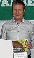 Wird Co-Trainer: Der bisherige Jugendtrainer und frühere Jugendleiter Julian Tröndle (hier bei einer SBFV-Ehrung) arbeitet beim SV ...