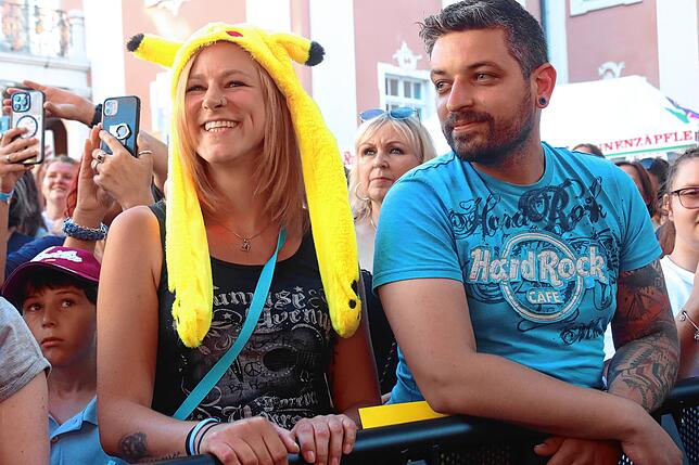 Bild 10: Open Air in Meersburg: Samu Haber verzaubert Fans