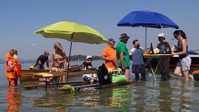 Bild : Ein Picknick im Bodensee: Willkommen auf der Sandbank zwischen Reichenau und Mettnau!