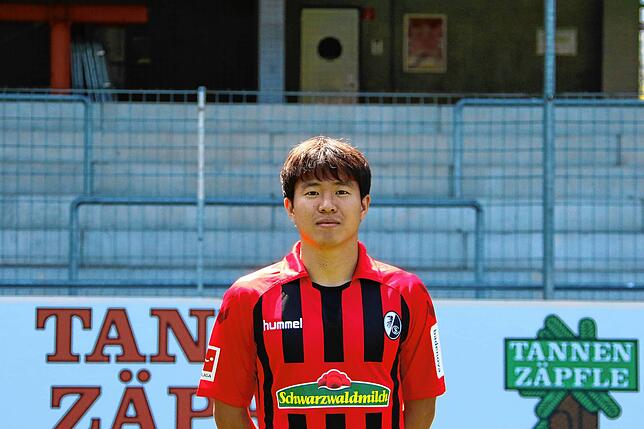 Changhoon Kwon (Freiburg), Mannschaftsfoto SC Freiburg Saison 2019/20