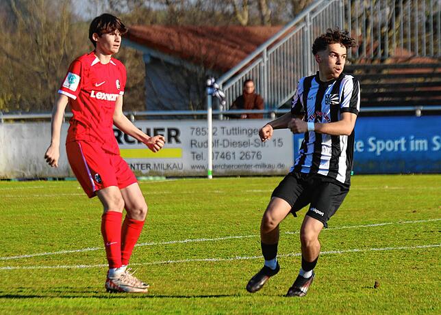 Bild 20: Die U17 des SC Freiburg zu Gast im Friedengrund: Das sind unsere Bilder!