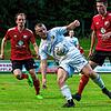 Die Serie soll halten: Defensivmann Tim Oeschger (vorn) will mit dem SV 08 Laufenburg am Samstag in der Partie beim SV RW ...