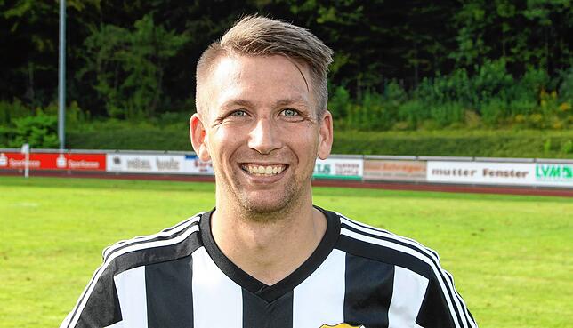 Christoph Mathis, SV 08 Laufenburg: &bdquo;Die Gelb-Rote Karte hab ich gesehen, als Erkan Aktas unser Trainer war. Da musste ich mir ...