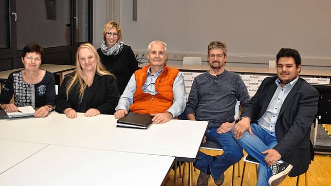 Der Vorstand von Blumberg Vereint trifft sich zu einer letzten Sitzung: Ute Glander (von links), Tanja Kaiser, Alexandra Bouillon, Bodo ...