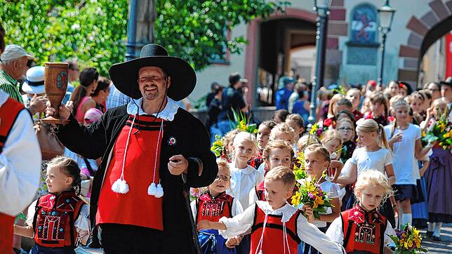 Diesen Sommer wird es keinen Chilbiumzug, angeführt vom Waldshuter Männle wie auf diesem Archivfoto, geben.