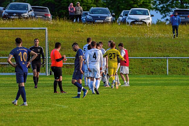 Bild 9: SG Höchenschwand besiegt den SV Albbruck mit 3:2 – und wir haben Fotos!