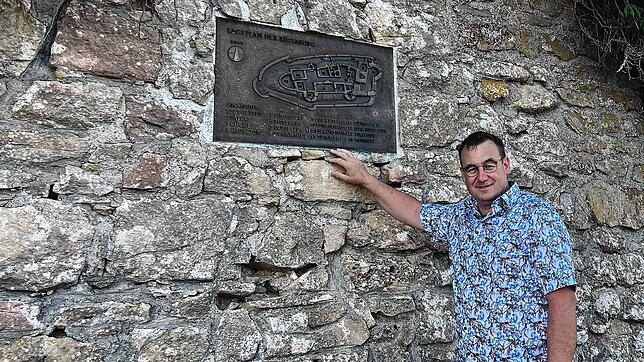 Sascha Klubert (51) auf der Küssaburg. Die Burgruine ist eines der Wahrzeichen des Landkreises Waldshut.
