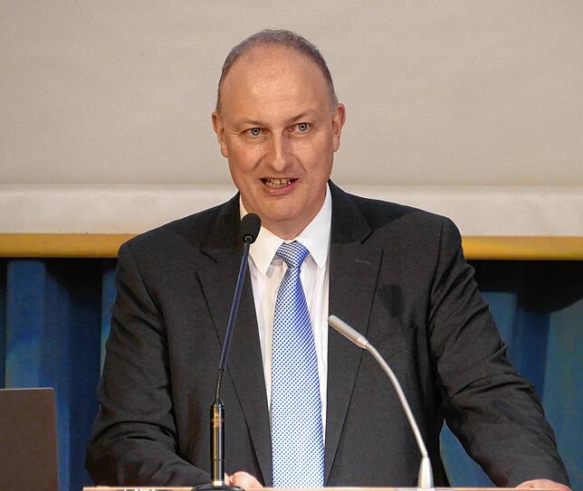 Bürgermeister Michael Kollmeier beschreibt die Stärken der Stadt.