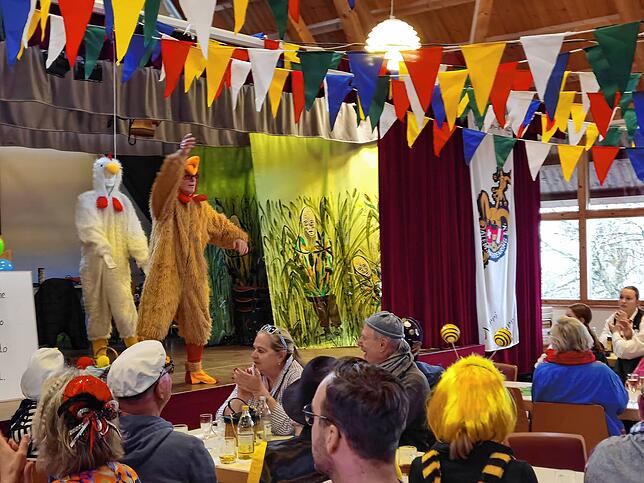 Bild 20: Fasnacht 2025: Narren übernehmen Daisendorfer Rathaus - die schönsten Bilder!