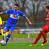 Gefordert: Ob der angeschlagene Lukasz Wojtyna (links) am Samstag für den FC Erzingen auflaufen kann, ist noch ungewiss. Dagegen ist ...