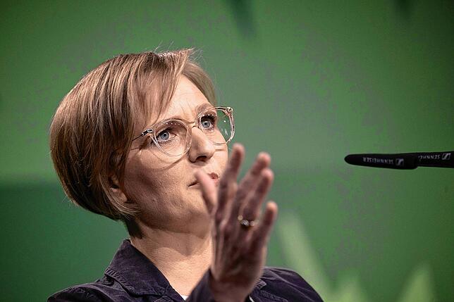 Franziska Brantner, Bundesvorsitzende von Bündnis 90/Die Grünen, spricht während des kleinen Parteitags von Bündnis 90/Die Grünen. ...