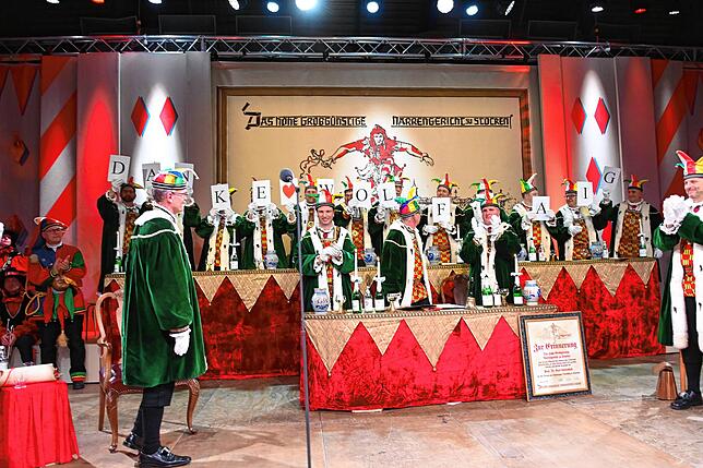 Bild 24: Karl Lauterbach vor dem Narrengericht Stockach: Die besten Bilder