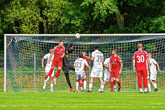Bild 39: SV Blau-Weiß Murg besiegt den FC Schlüchttal mit 4:1 – und wir haben Bilder!