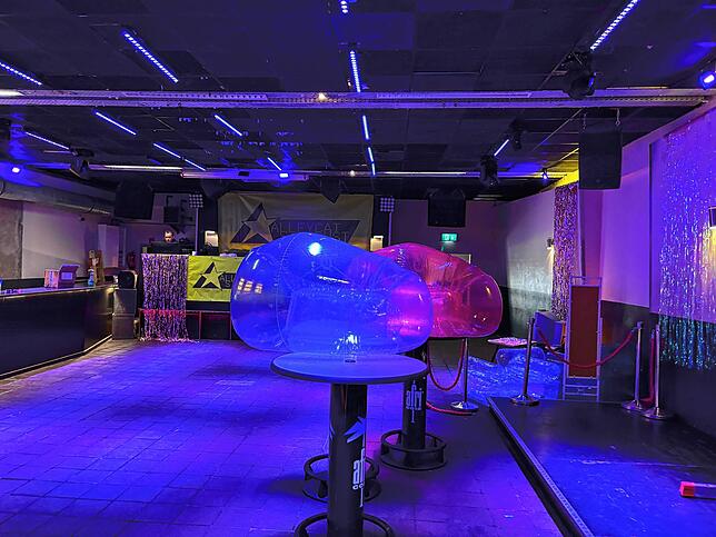 Die ehemalige Tanzfläche, links die Bar – jetzt entsteht hier ein Pop-up-Store.