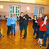 Paare der Tango-Argentino-Abteilung des Tanzsportclubs Blau Weiß Waldshut-Tiengen im Tanzsaal im Kornhaus Waldshut.