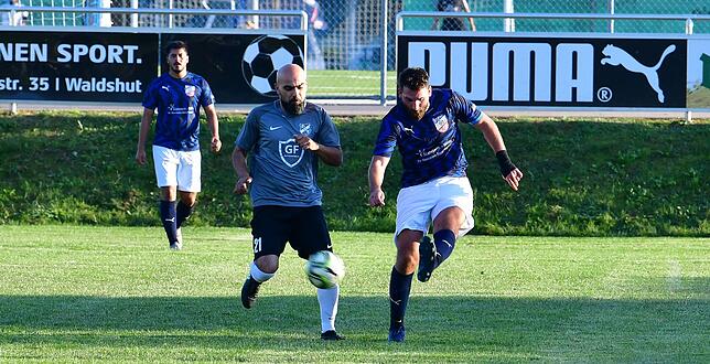 Bild 20: VfB Waldshut feiert schmeichelhaften 3:2-Sieg gegen Bosporus FC Friedlingen &ndash; und wir haben die Bilder!