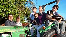 Familie Sarachella aus Wald-Riedetsweiler, von links: Pio Sarachella mit Teresa, Antonio, Judith Sarachella mit Felipa und Carlo mit ...