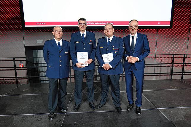 Zwei neue Hauptbrandmeister hat die Feuerwehr Konstanz ebenfalls: Heiko Auer (Abteilung Wollmatingen / Stellvertretender Kommandant der ...