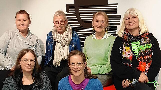 Der Vorstand des Vereins Förderkreis der Stadtbücherei Bad Säckingen: Madeleine Schwarz, Anja Feuerbacher, Petra Biehler, Astrid Schaub, ...