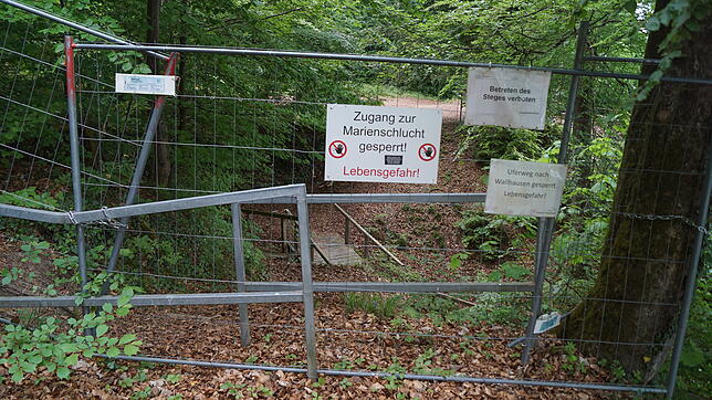Ob Sommer oder Winter: An den Zugängen zu den Marienschlucht-Wegen und dem Uferweg zwischen Wallhausen und Bodman ist seit den ...