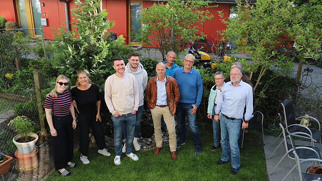 Sie wollen zum Chillen nicht auf die Straße und kämpfen für den Erhalt von Parkplätzen (von links): Alea Gloger, Roswitha Burkhart, ...